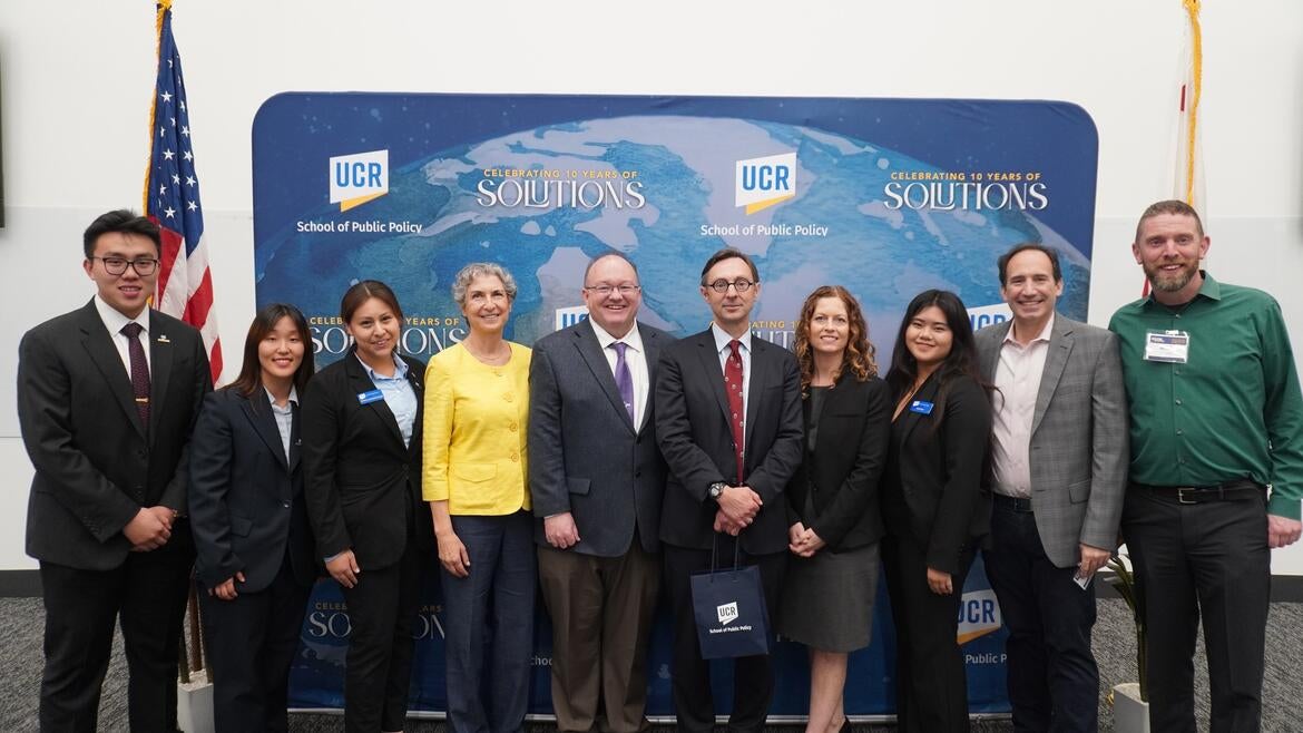 Group Photo with Dr. Ludwig